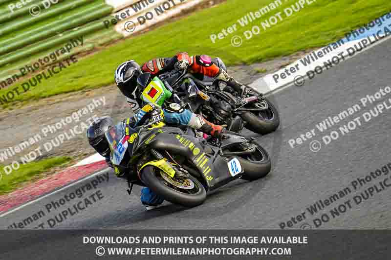 enduro digital images;event digital images;eventdigitalimages;mallory park;mallory park photographs;mallory park trackday;mallory park trackday photographs;no limits trackdays;peter wileman photography;racing digital images;trackday digital images;trackday photos